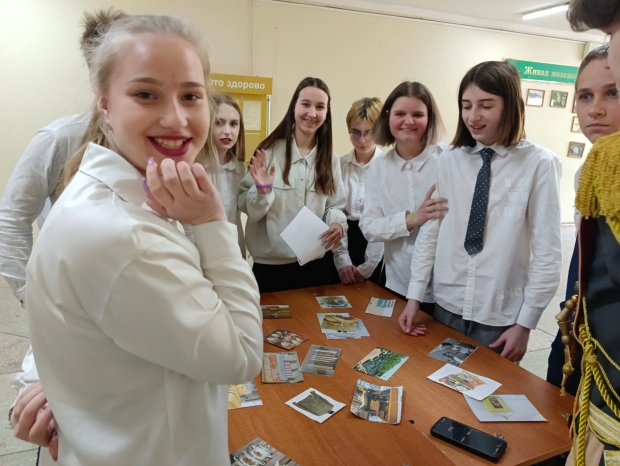 Союз женщин Липецкой области и Областной Совет лидеров провели для школьников историко-краеведческий квест.