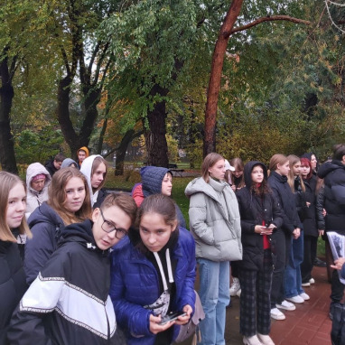 28 октября учащиеся 7д, 8б и 8д классов посетили город-герой Волгоград.